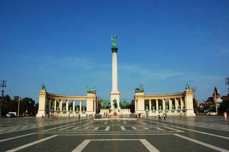 Heroes_Square,_Budapest
